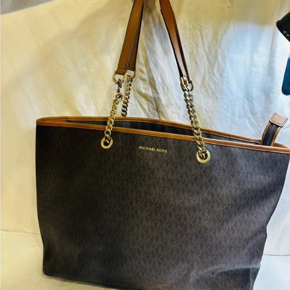 Michael Kors Jet Set Travel Brown Logo Coated Canvas Chain Tote Bag - Picture 2 of 16